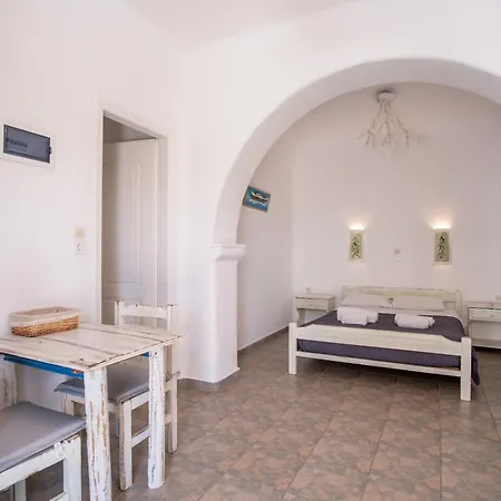 Retreats 2 Paros בית נופש Isterni (Paros)